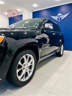 جیپ گراند شیرۆکی